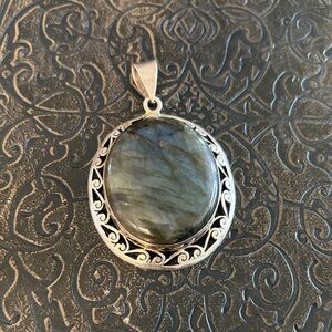 Silver and Labrodorite Pendant